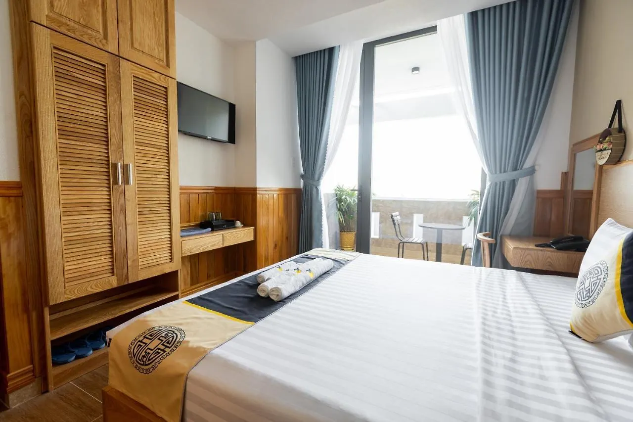 Sea Night Hotel 판티엣